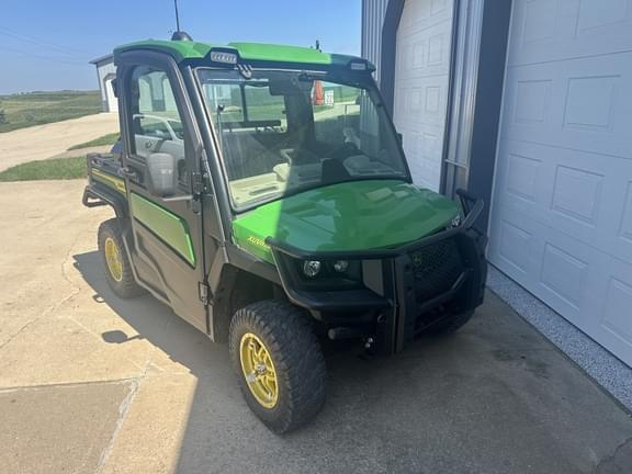 Image of John Deere XUV 835R equipment image 1