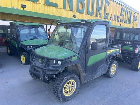 2023 John Deere XUV 835R Equipment Image0
