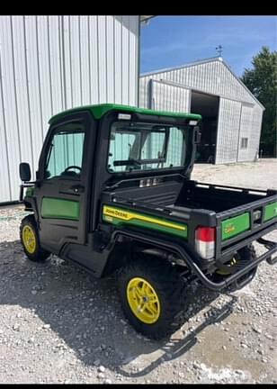 Image of John Deere XUV 835R equipment image 4