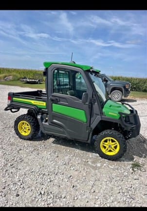2023 John Deere XUV 835R Equipment Image0