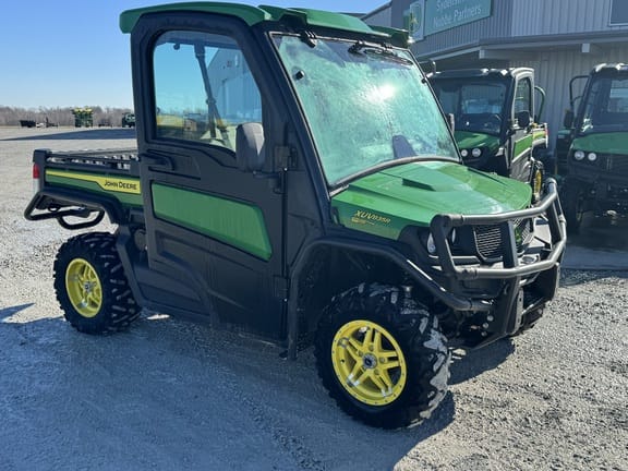 Main image John Deere XUV 835R