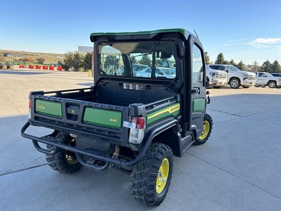 Image of John Deere XUV 835R equipment image 4