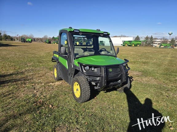 Image of John Deere XUV 835R Primary image