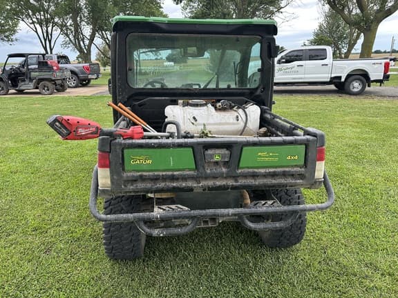 Image of John Deere XUV 835R equipment image 3