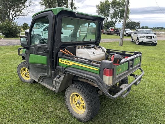 Image of John Deere XUV 835R equipment image 2