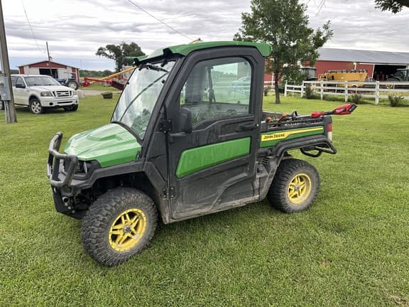 Image of John Deere XUV 835R Primary image
