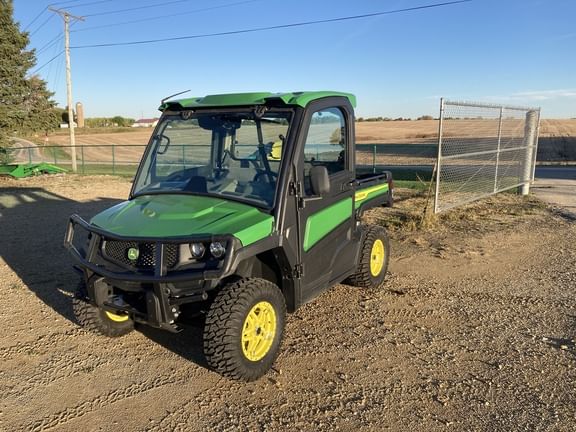 Main image John Deere XUV 835R