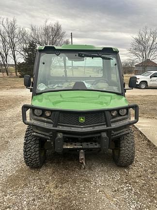 Image of John Deere XUV 835R equipment image 1