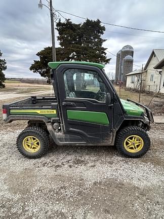 Image of John Deere XUV 835R equipment image 3