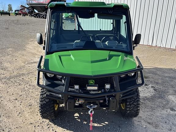 Image of John Deere XUV 835R equipment image 3