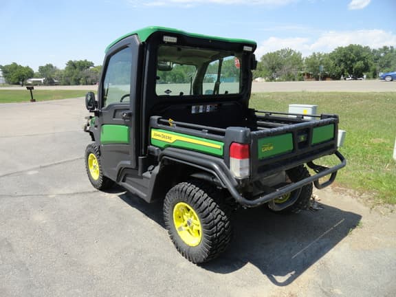 Image of John Deere XUV 835R equipment image 2