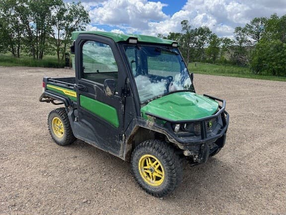Image of John Deere XUV 835R equipment image 4