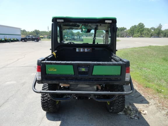 Image of John Deere XUV 835R equipment image 3