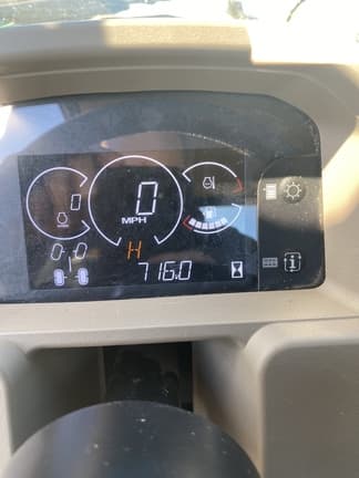 Image of John Deere XUV 835R equipment image 1