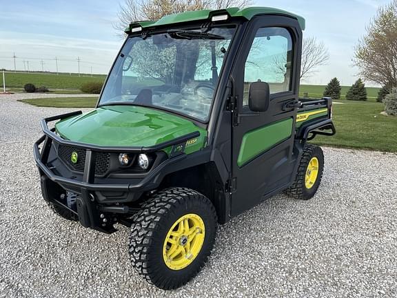 Image of John Deere XUV 835R Primary image