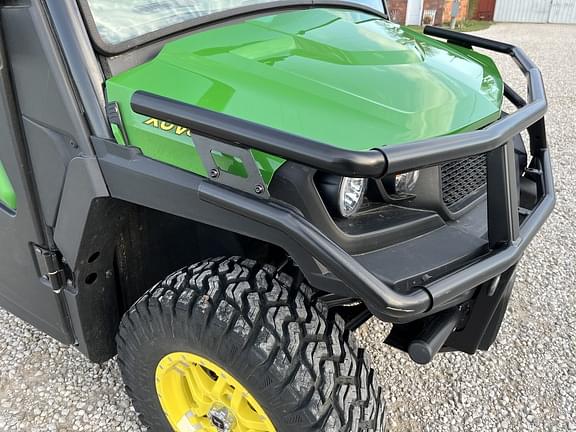 Image of John Deere XUV 835R equipment image 4