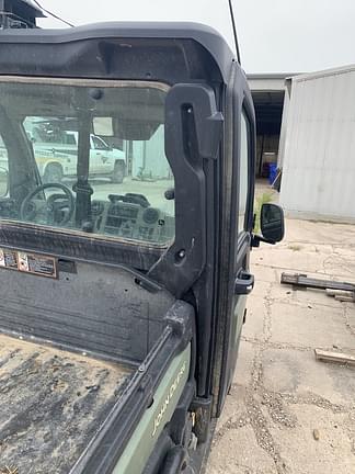 Image of John Deere XUV 835R equipment image 3