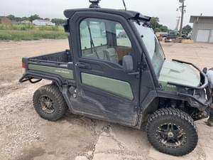 2023 John Deere XUV 835R Image