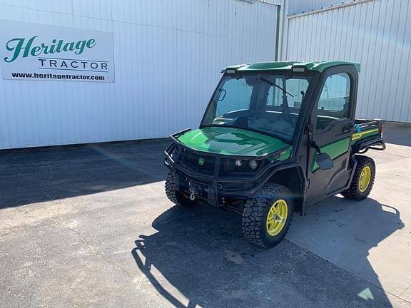 Image of John Deere XUV 835R equipment image 1