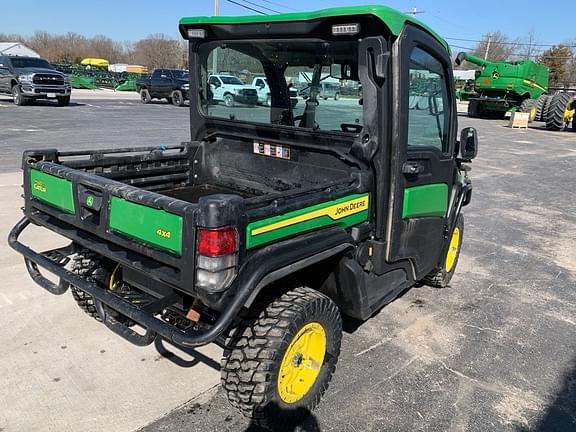 Image of John Deere XUV 835R equipment image 4