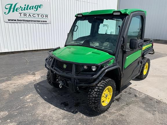 Image of John Deere XUV 835R equipment image 1
