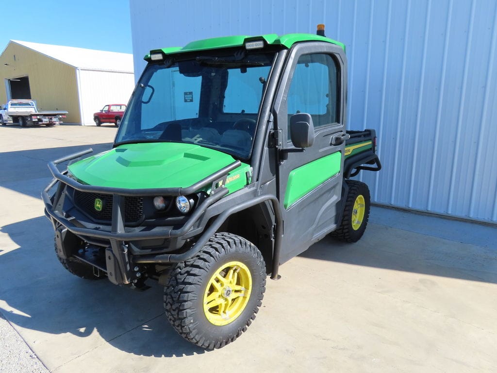 Main image John Deere XUV 835R