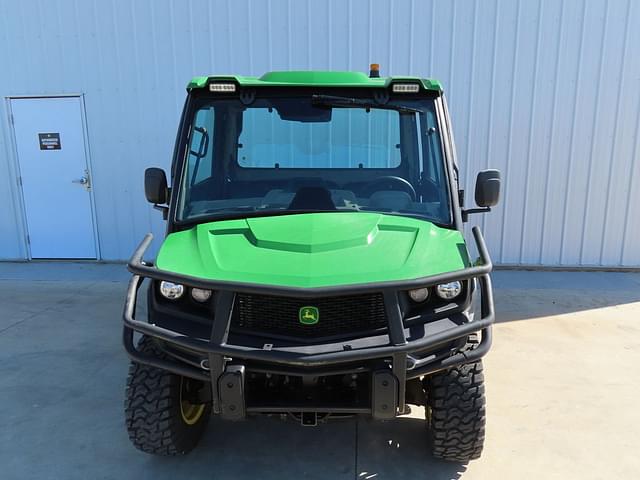 Image of John Deere XUV 835R equipment image 4