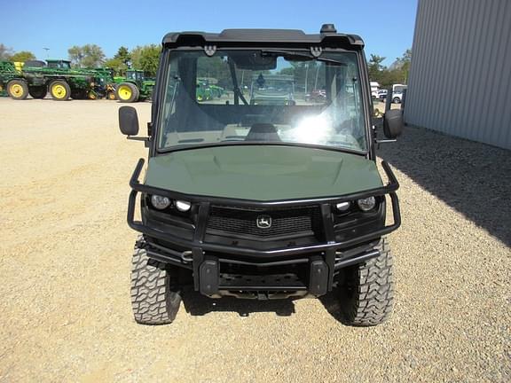 Image of John Deere XUV 835R equipment image 3