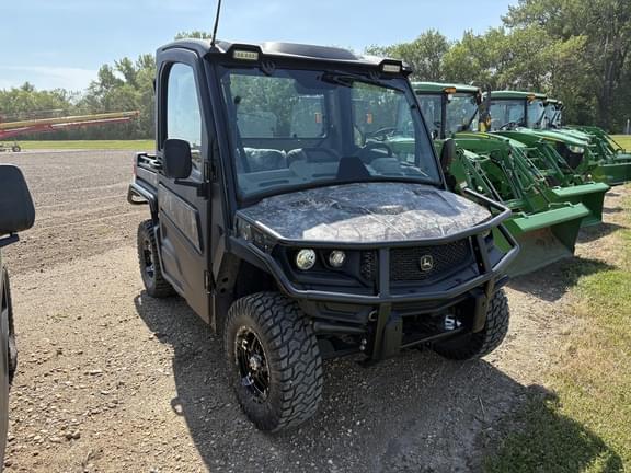 Image of John Deere XUV 835R Primary image