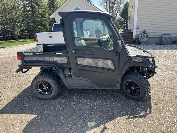 Image of John Deere XUV 835R Primary image