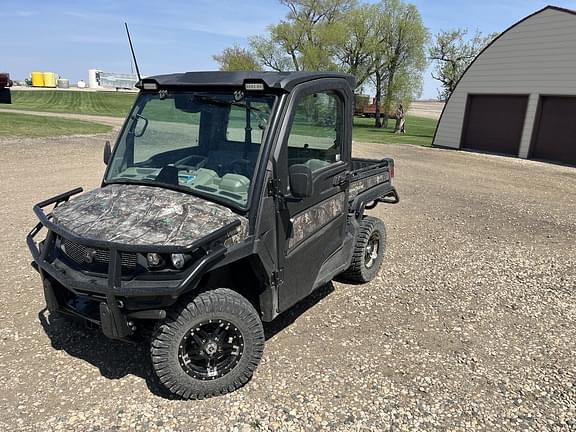 Image of John Deere XUV 835R equipment image 3