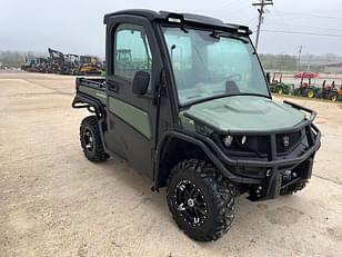 Main image John Deere XUV 835R 13