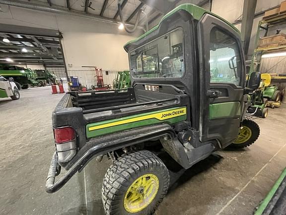 Image of John Deere XUV 835R equipment image 2