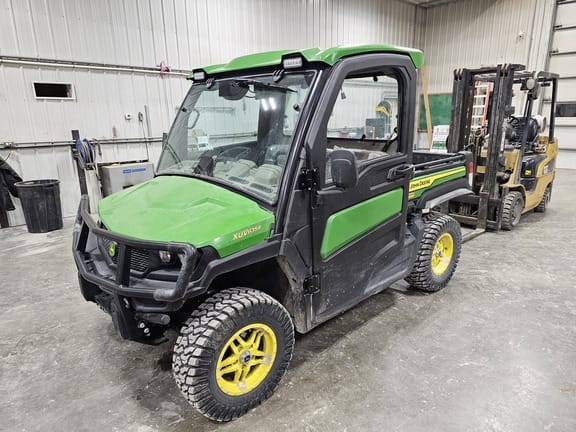 2023 John Deere XUV 835R Equipment Image0