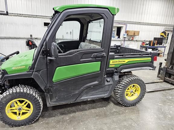 Image of John Deere XUV 835R equipment image 1