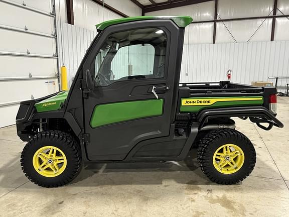 Image of John Deere XUV 835R equipment image 3