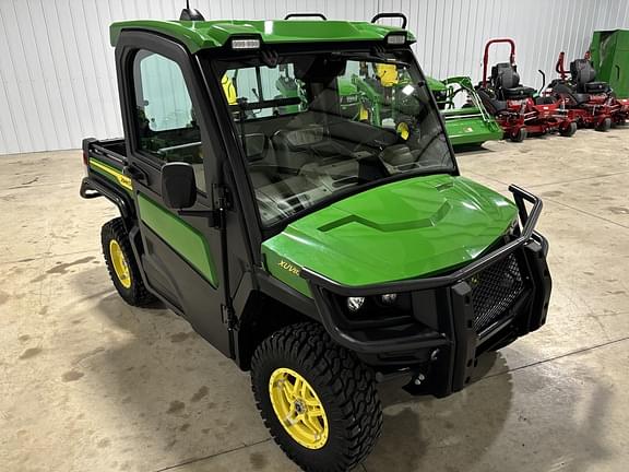 Image of John Deere XUV 835R equipment image 2