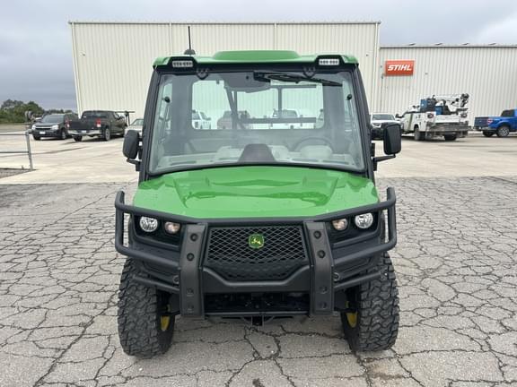 Image of John Deere XUV 835R equipment image 2
