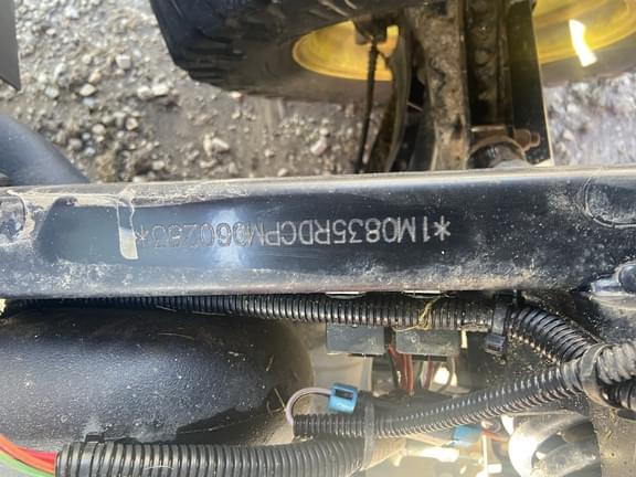 Image of John Deere XUV 835R equipment image 2