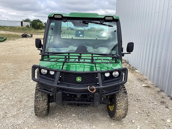 Image of John Deere XUV 835R equipment image 2