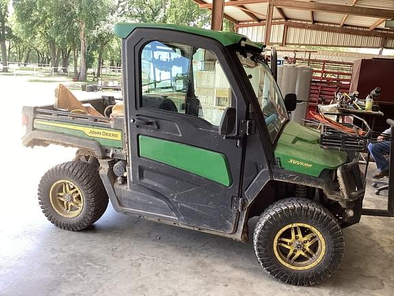 Image of John Deere XUV 835R Primary image
