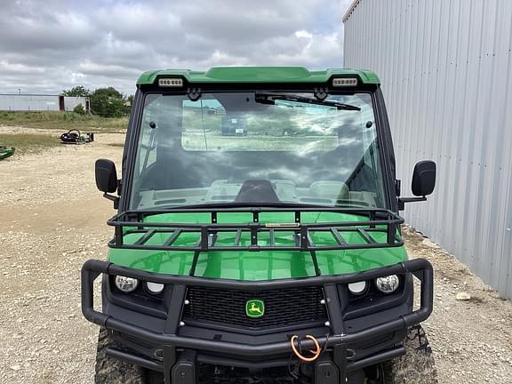 Image of John Deere XUV 835R equipment image 1