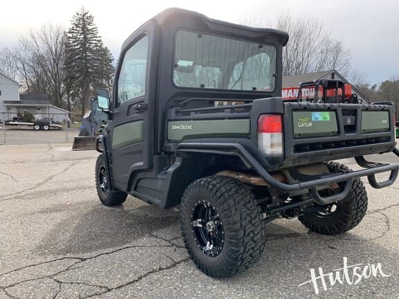 Image of John Deere XUV 835R equipment image 3