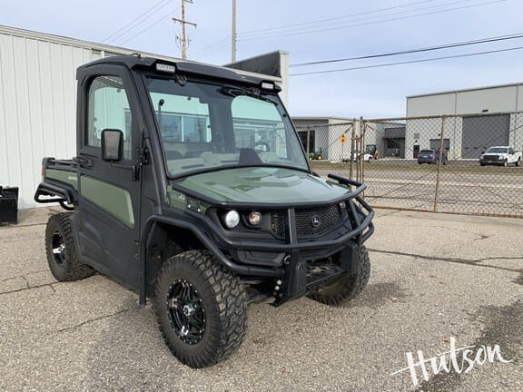 2023 John Deere XUV 835R Equipment Image0