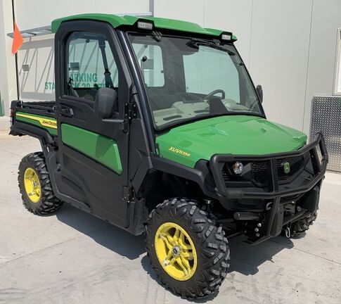 Main image John Deere XUV 835R