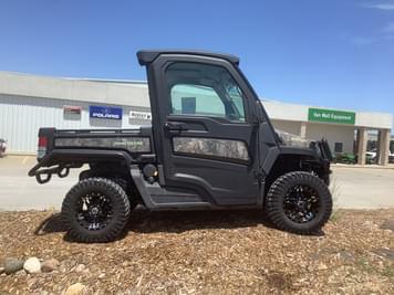 Main image John Deere XUV 835R