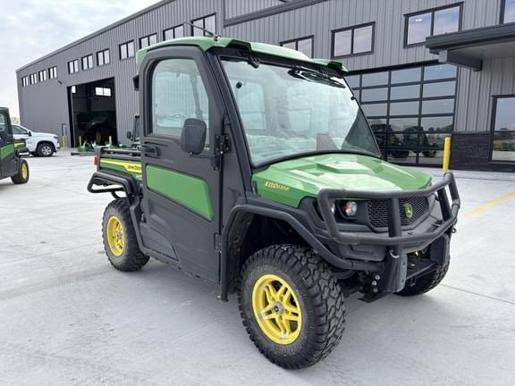 Image of John Deere XUV 835R equipment image 3
