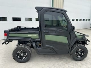 2023 John Deere XUV 835R Equipment Image0