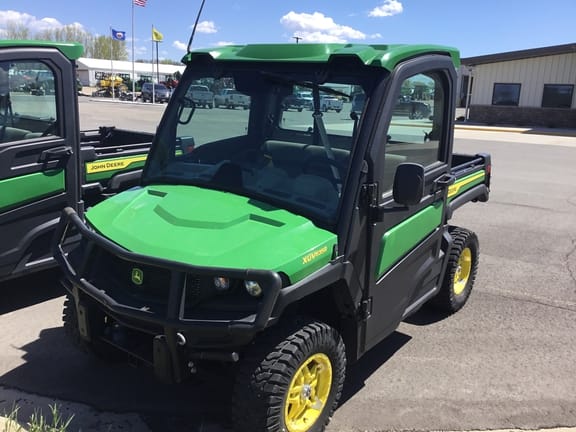 2023 John Deere XUV 835R Equipment Image0