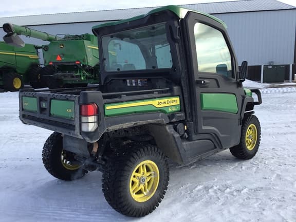 Image of John Deere XUV 835R equipment image 2